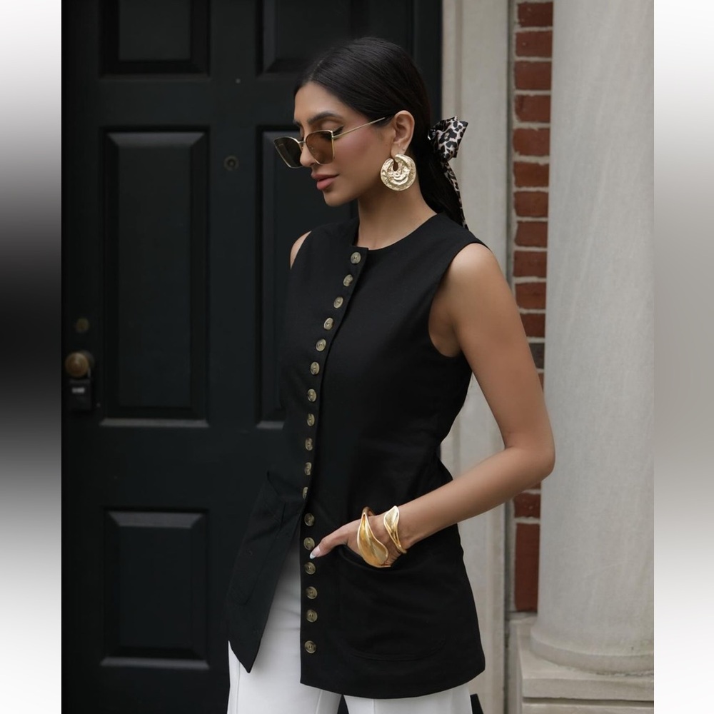 Black Cotton & Linen Crew Neck Sleeveless Button Up Front Longline Vest - Picture 13 of 14